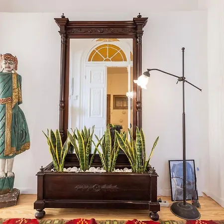 The Blondel House, Sea View *