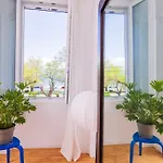 Апартаменты The Blondel House, Sea View *